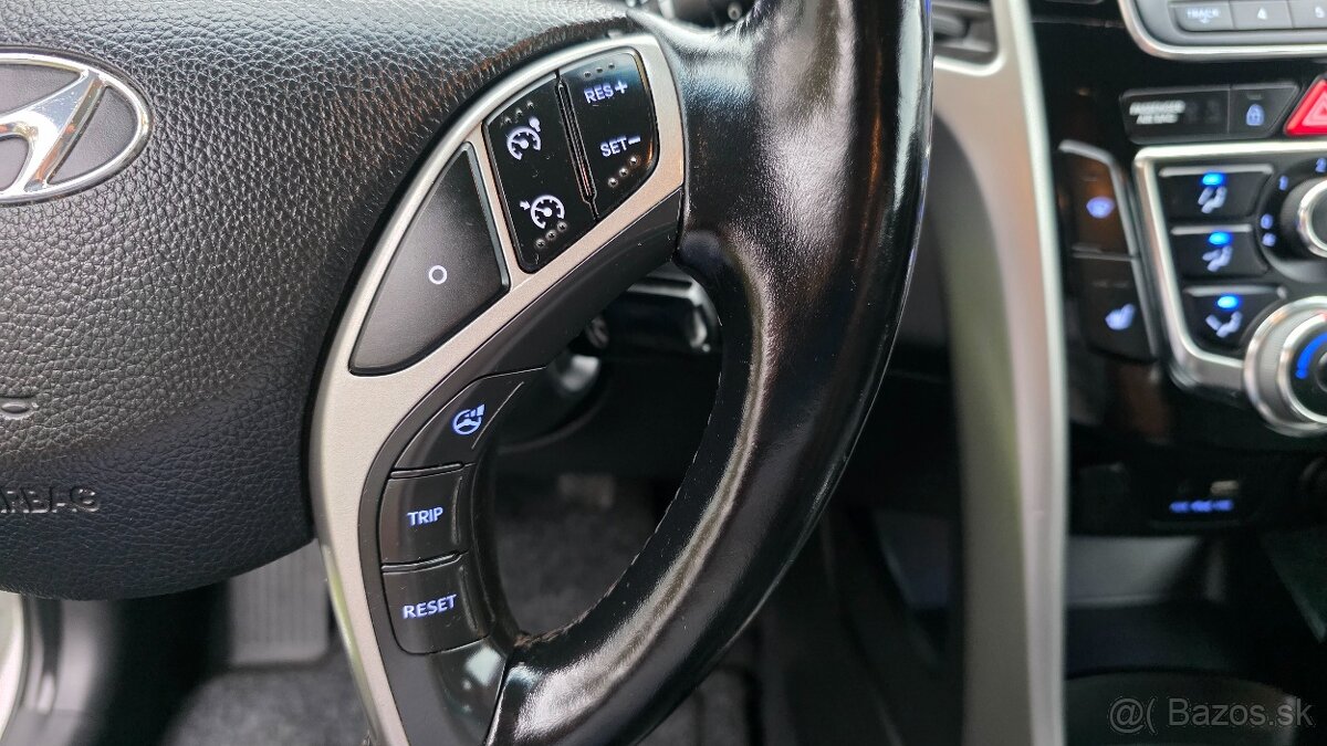 Hyundai I30 CW 1.6 CRDi,kúpené na SK - 18