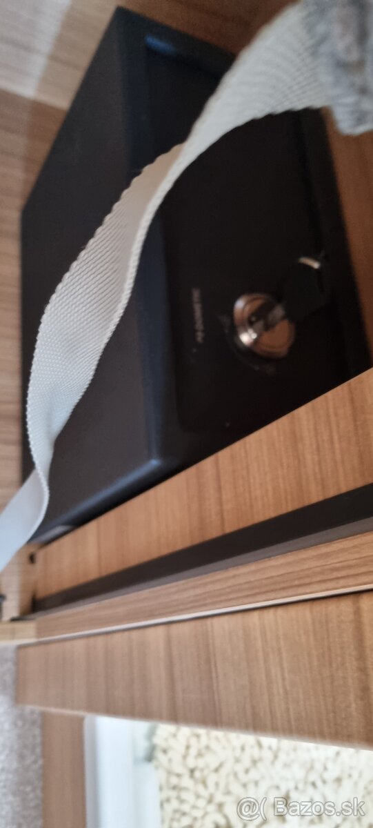 ZNÍŽENÁ CENA Predám autokaravan Dethleffs 6m, do 3,5t - 18