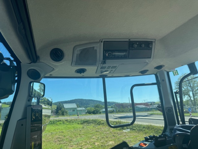 Valtra T235 VERSU UNLIMITED možný odpočet Dph - 18