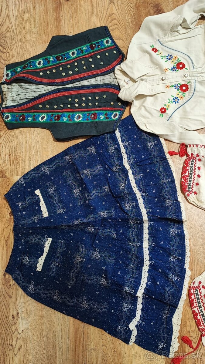 Staré Slovenské kroje 1. - 18