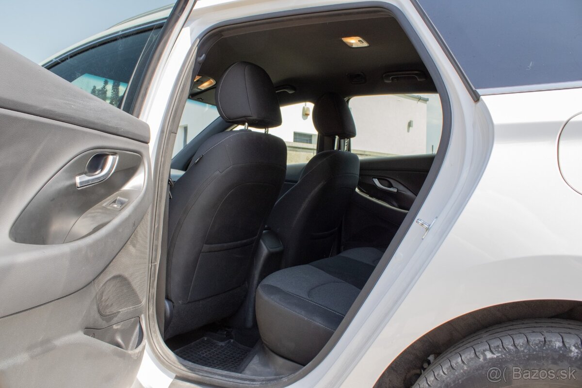 2023 Hyundai i30 CW 1.5 T-GDi mHEV Play - 18