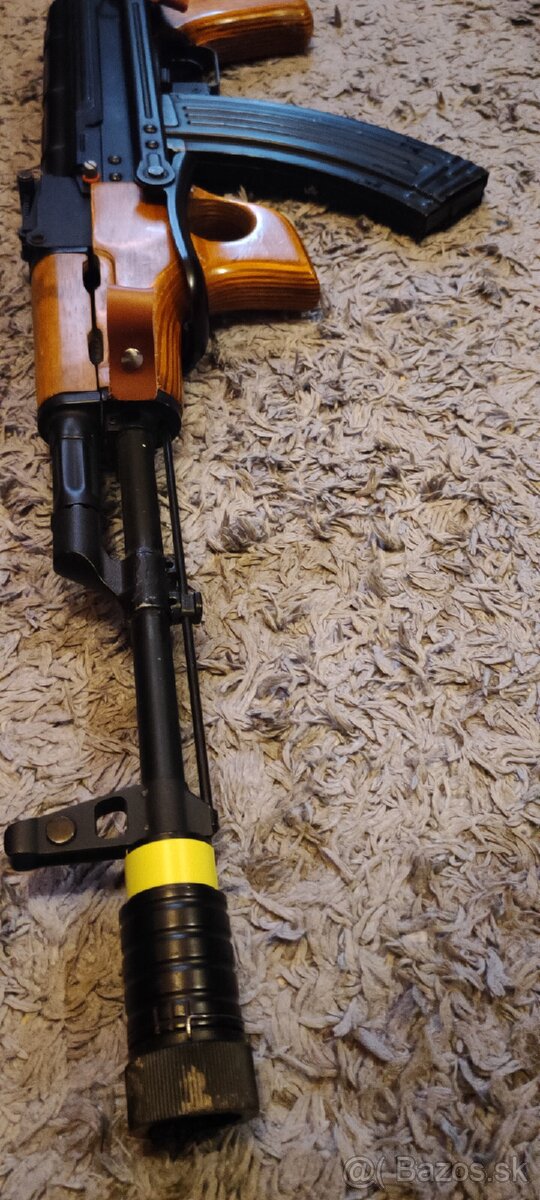 AKMSU, drevo, oceľ, Cyma Standard, CM.048SU - 18