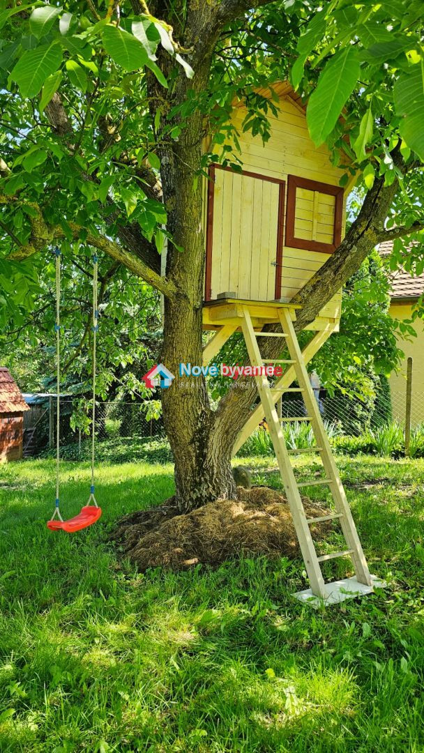 BUNGALOV S KRÁSNOU ZÁHRADOU 2880m2 - EXKLUZÍVNE NA PREDAJ - 18