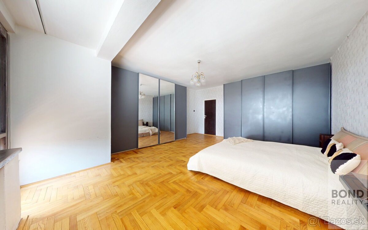 Jedinečná investičná príležitosť na Hradnom kopci. Luxusný r - 18