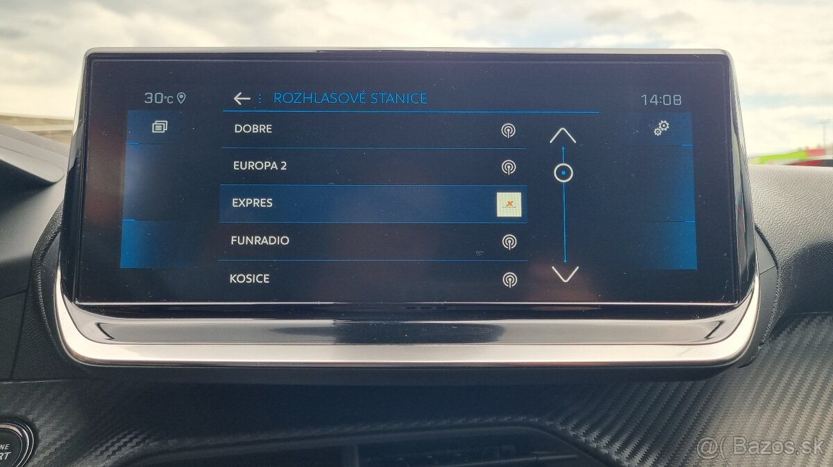 Peugeot 2008 1.5 BlueHDi 130 Allure Pack EAT8 - 18