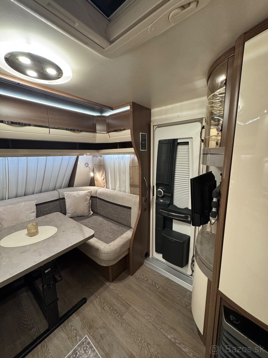 Karavan HOBBY 560 WLU PRESTIGE - 18