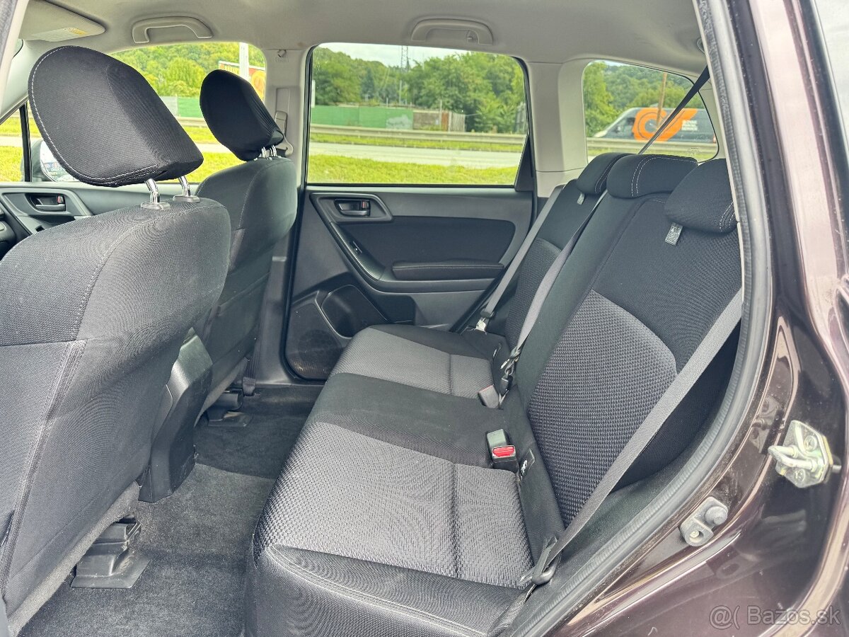 Subaru Forester 2.0i Comfort CVT - 18