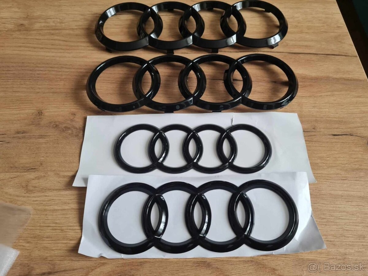 AUDI Čierne lesklé znaky - 18