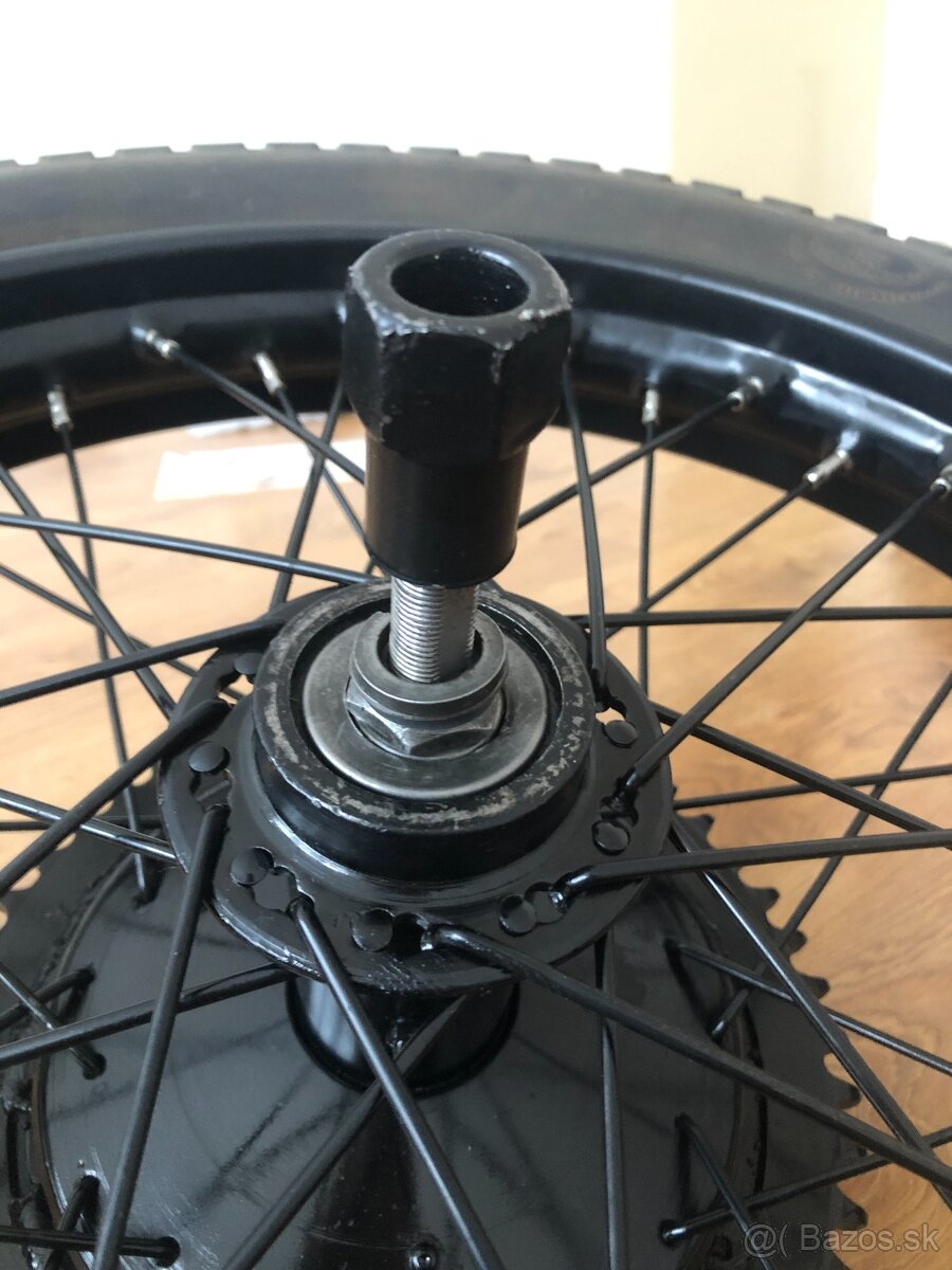 KOLA NA STARÝ MOTOCYKL ARIEL 500 PO RENOVACI - 18