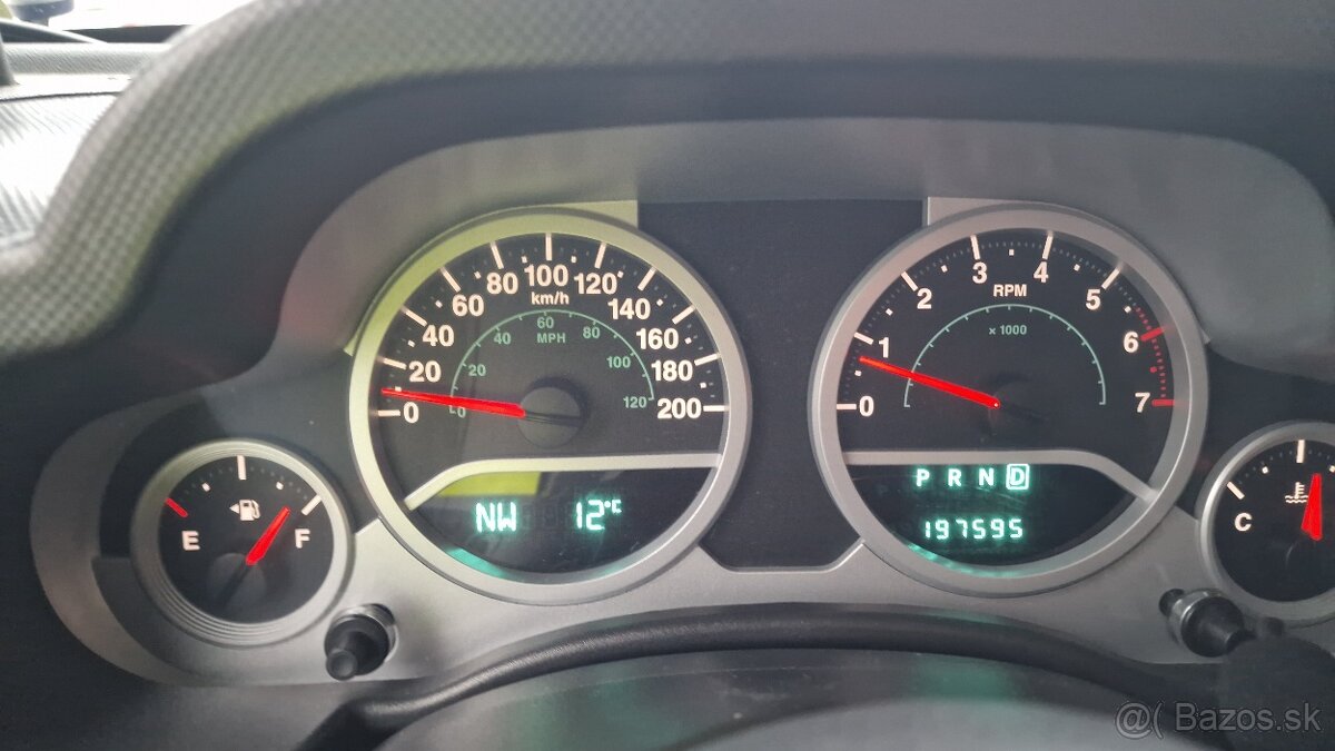 Predam/vymením Jeep Wrangler 3.8 V6 - 18