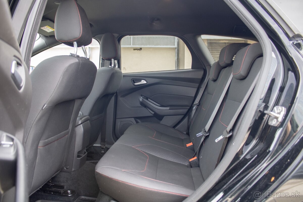 Ford Focus Kombi 1.5 TDCi ST Line - 18