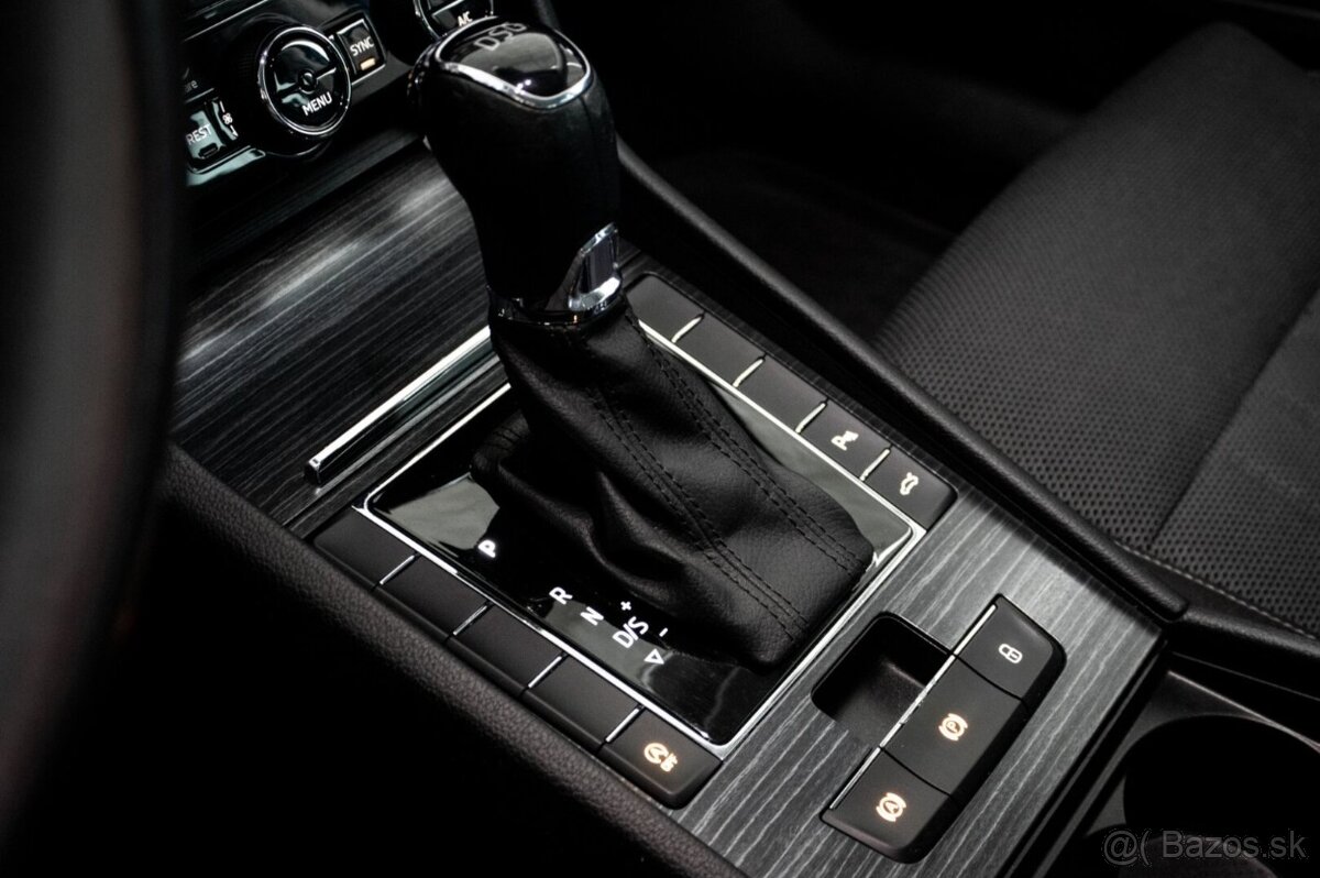 Škoda Superb Combi 2.0TDI 110kw DSG 2021 - 18