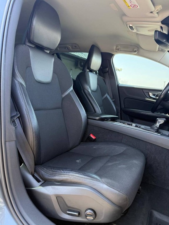 Volvo V60 D3 Momentum A/T - 18