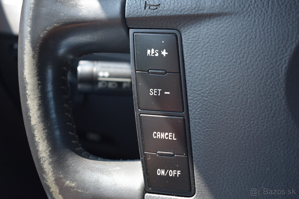 Volkswagen Touareg 3.2i+LPG 4x4 A/T - 18