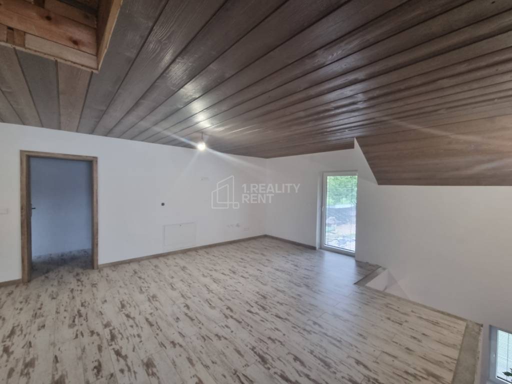 Na predaj rodinný dom v centre obce Makov - 18