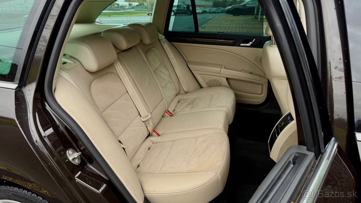 Škoda Superb 2.0 TDI 103kw 4x4 PANO KEYLESS - 18