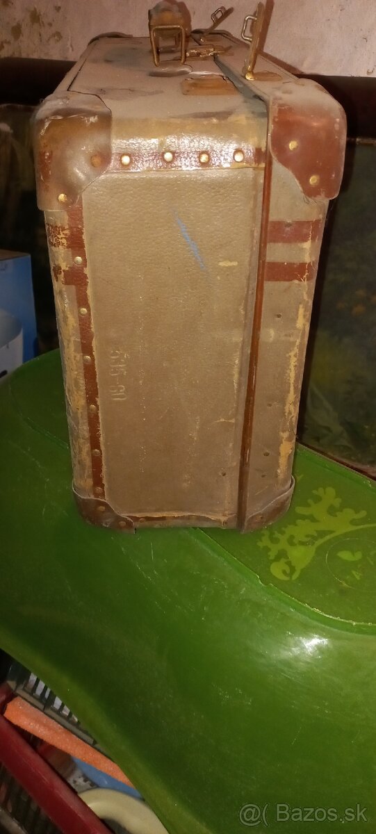 Starožitnosti. - 18