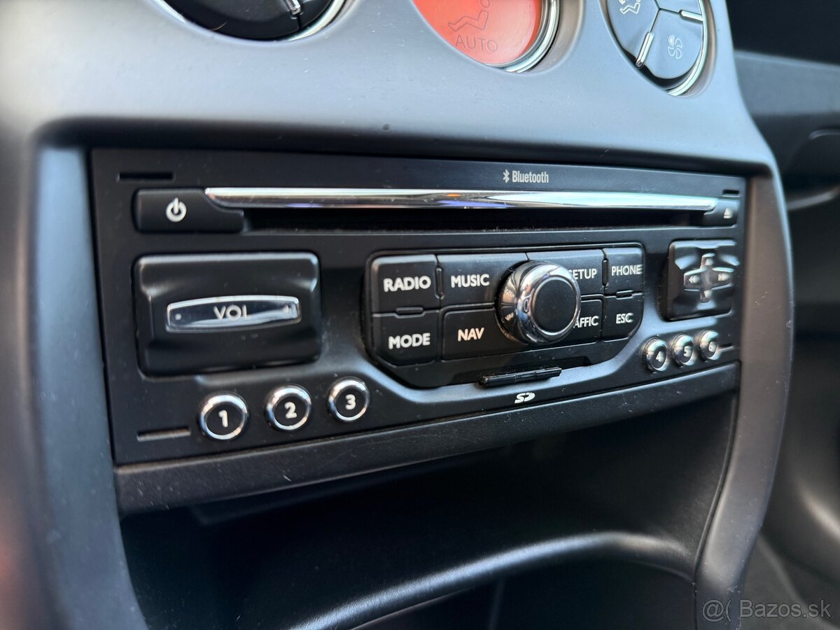 Citroën c3 1.4i benzín - 18