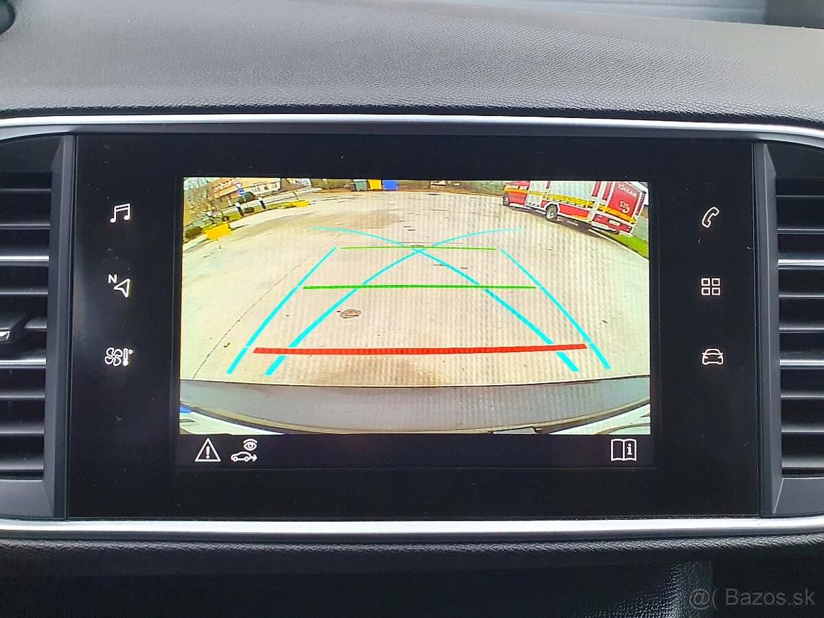 Peugeot 308 Break/SW 1.2 PureTech Allure EAT6 - 18