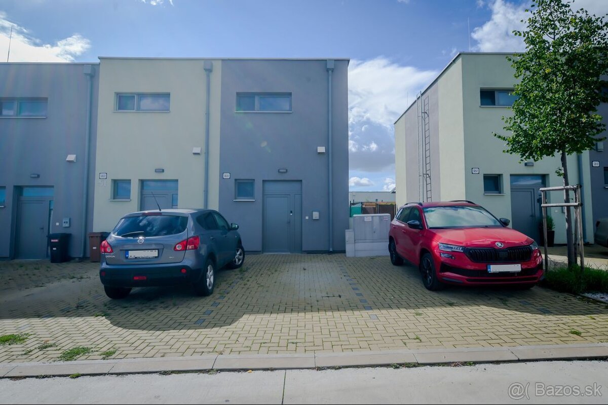 2-izbový byt s predzáhradkou aj parkovaním – pocit domu za c - 18