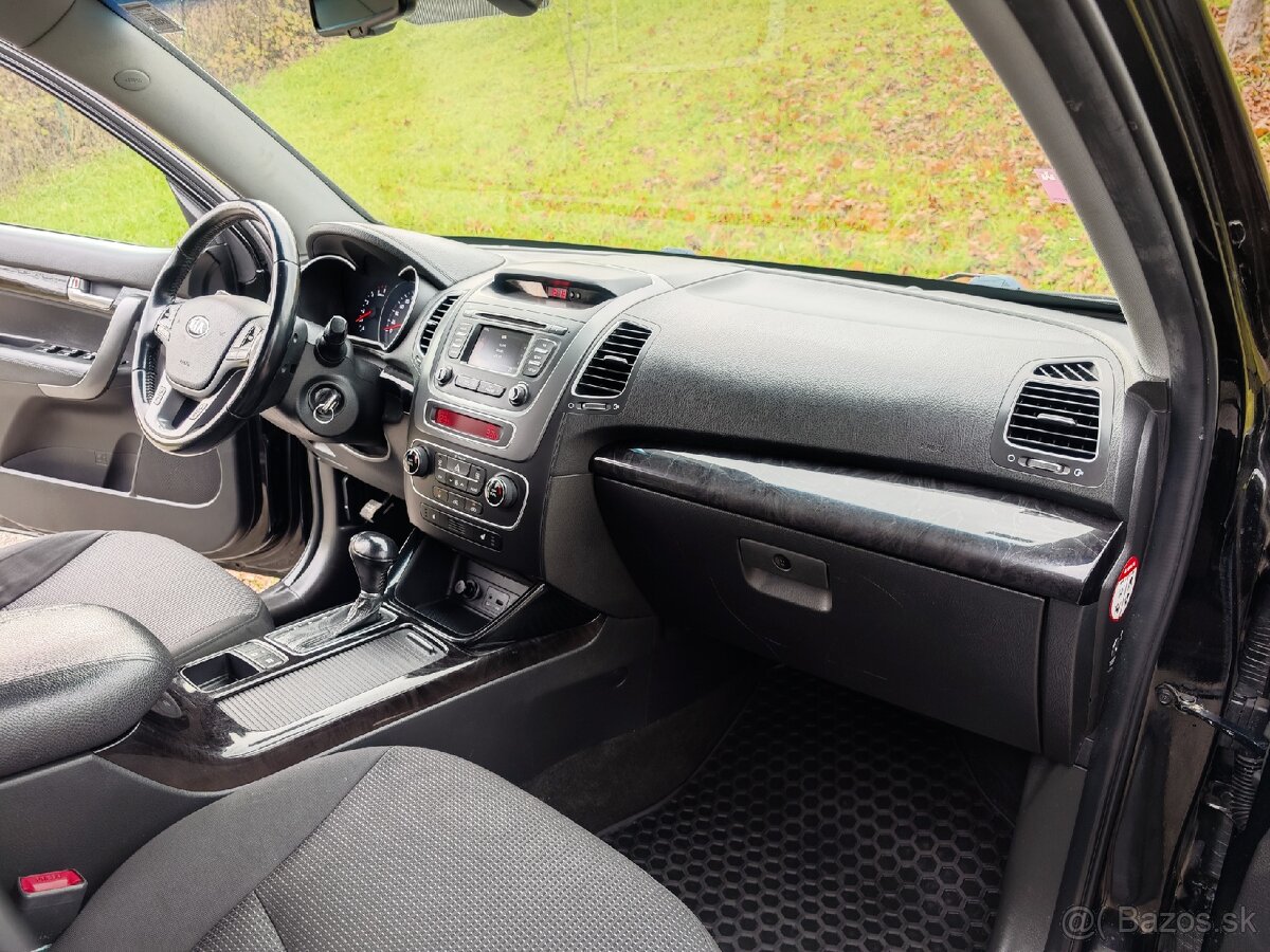 Sorento 2.2 CRDi 4WD, Slovenské, pravidelný servis, Nová STK - 18