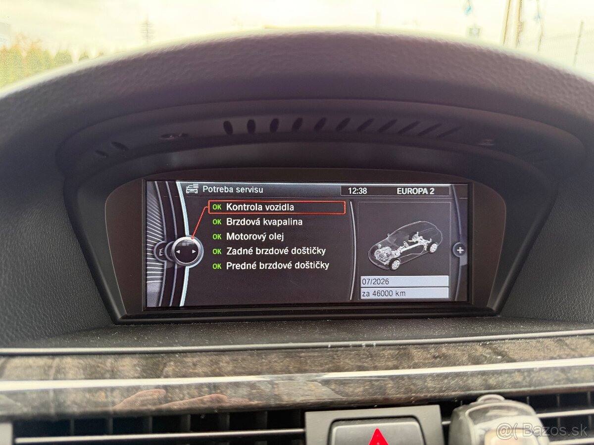 BMW Rad 3 Touring 335i xDrive A/T - 18