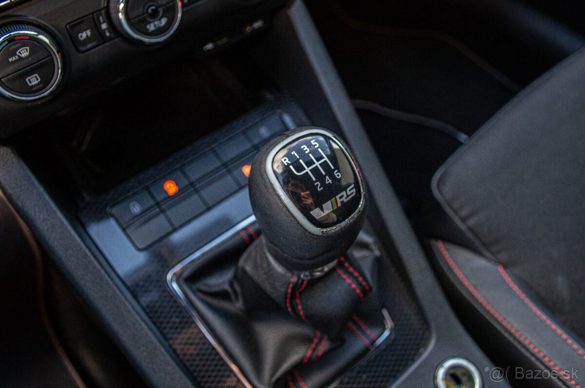 Škoda Octavia 3 Combi 2.0 TDI DPF RS - 18