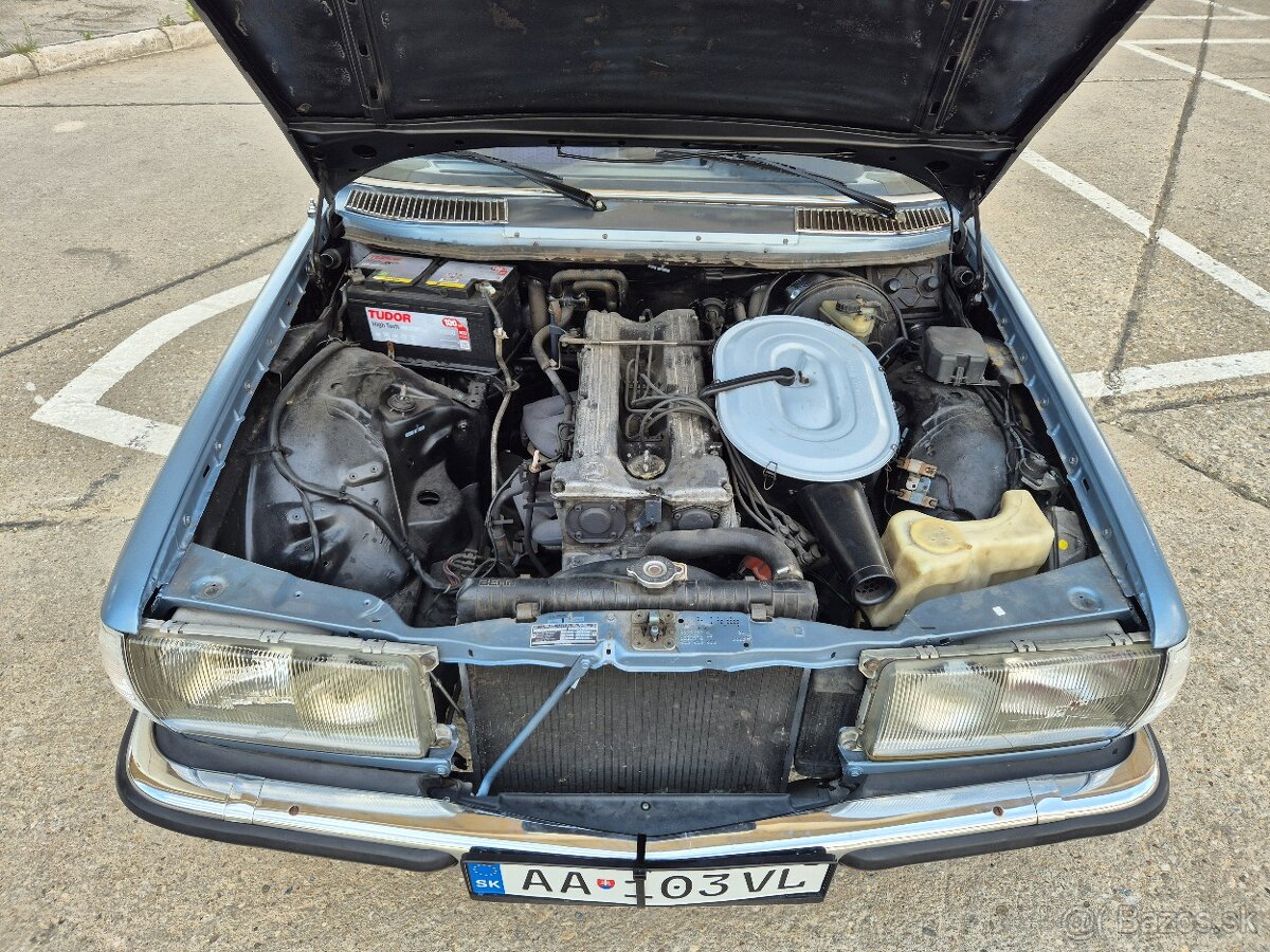 Mercedes-Benz 280CE W123 - 18