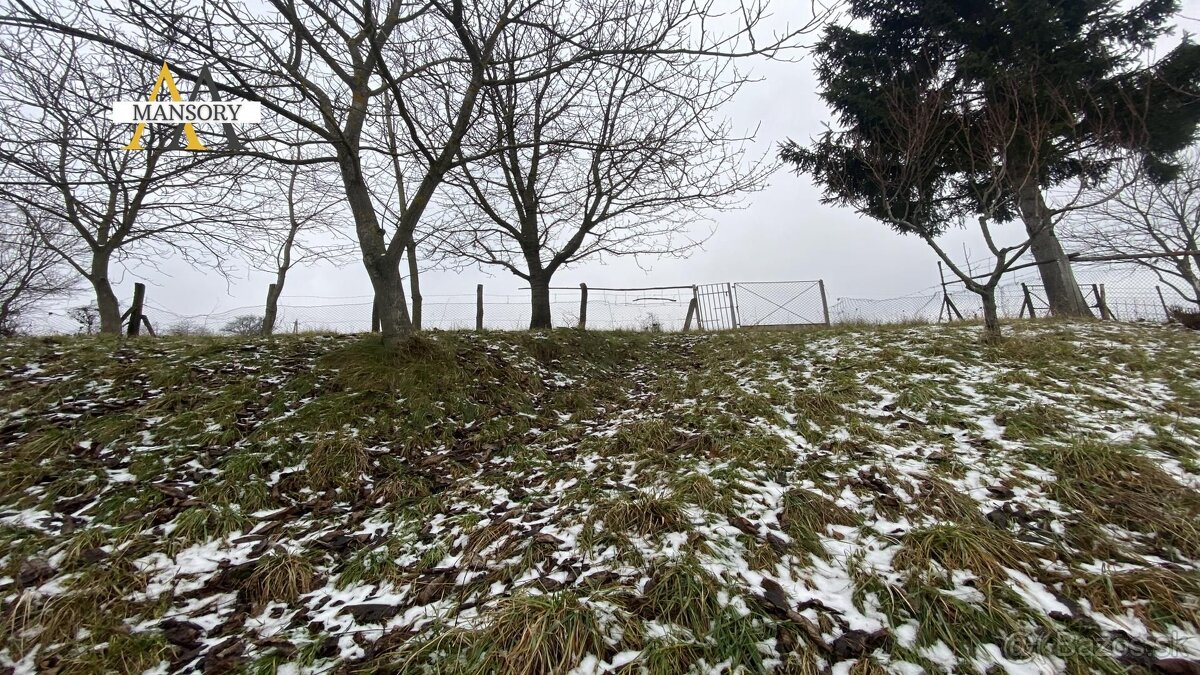 Na predaj rodinný dom v Somosköújfalu na pozemku 1 848 m2 za - 18