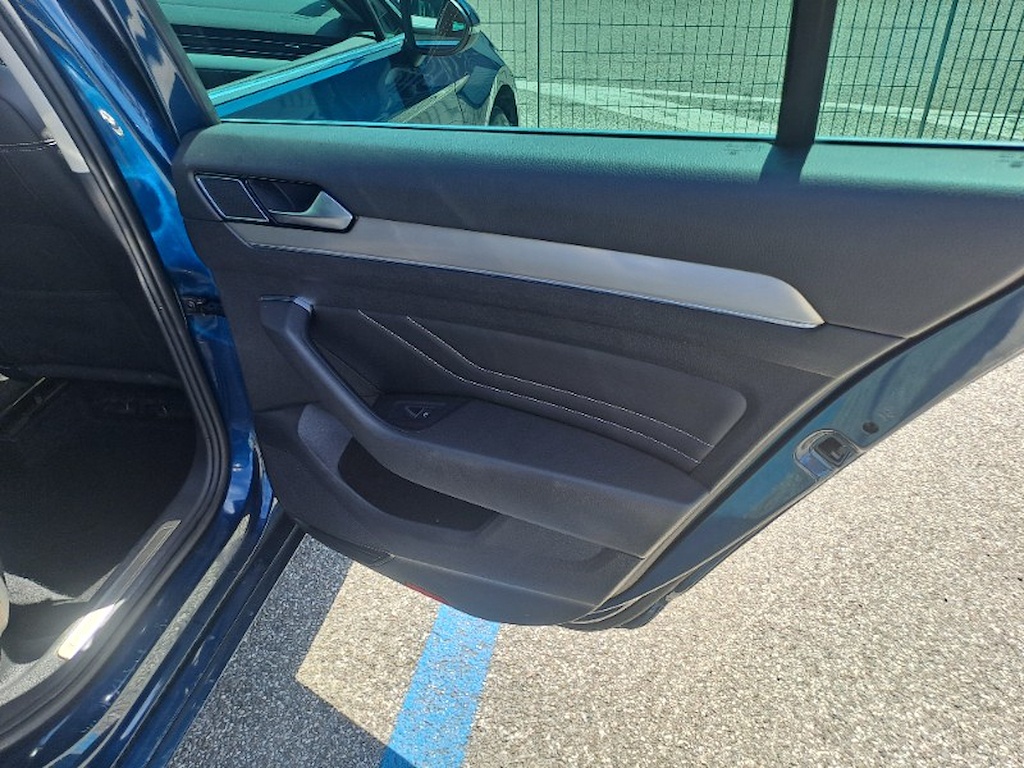 VW Passat Variant 2022 2.0TDi 110kW DSG, Virtual, odpočetDPH - 18