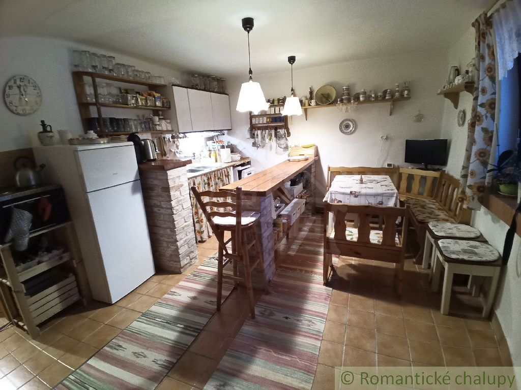 SKVELÁ CENA Exkluzívne - Dom/ chalupa na samote v objatí - 18