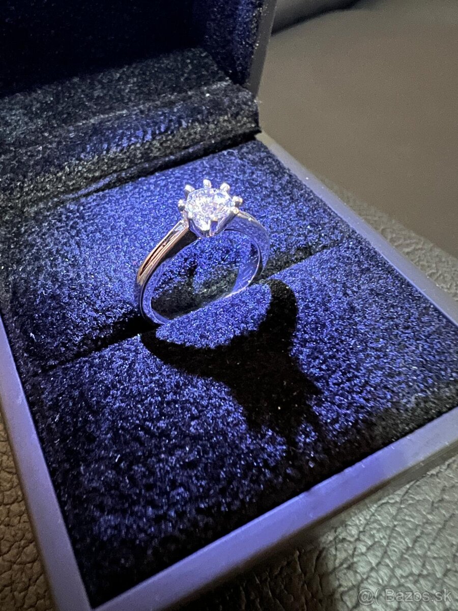 Zlatý dámsky prsteň a prstene - 18