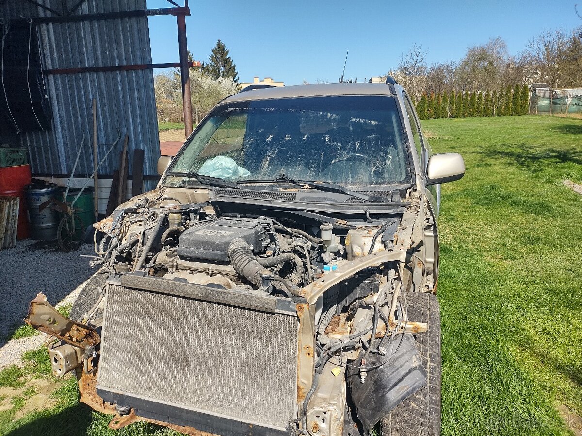 Toyota RAV4 4 benzín 110kw - 18