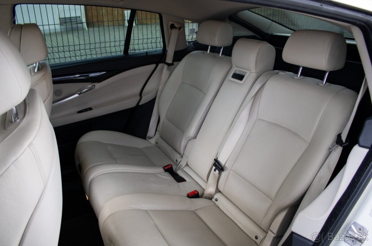 BMW RAD 5 535D XDRIVE GT - 18