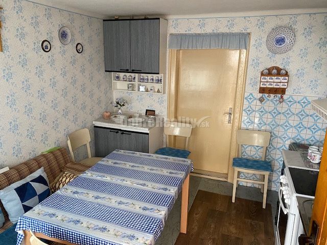 PREDAJ : Rodinný dom Zlaté Moravce - 18