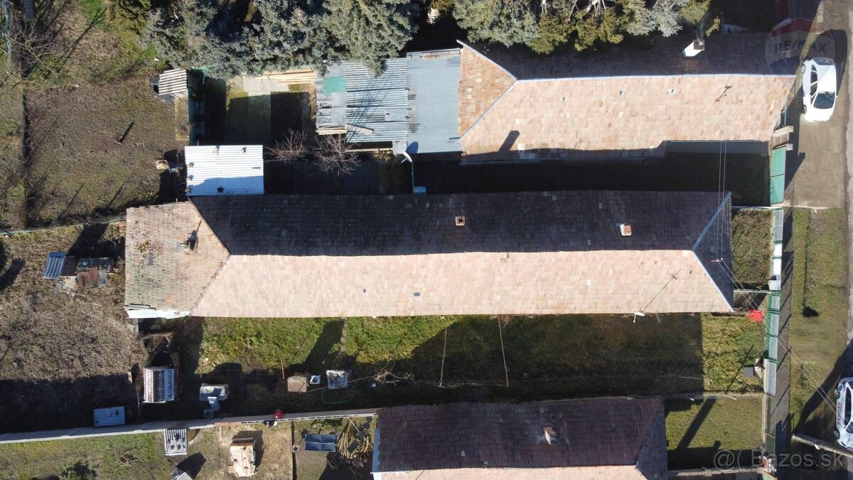 Gazdovský dom na 20á pozemku v Tekovských Lužanoch - 18