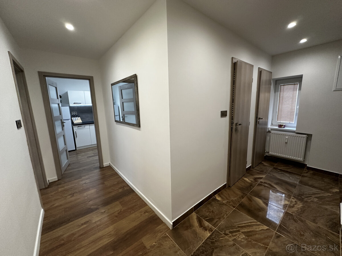 Zariadený moderný 2 izbový byt Pribinove sady - 18