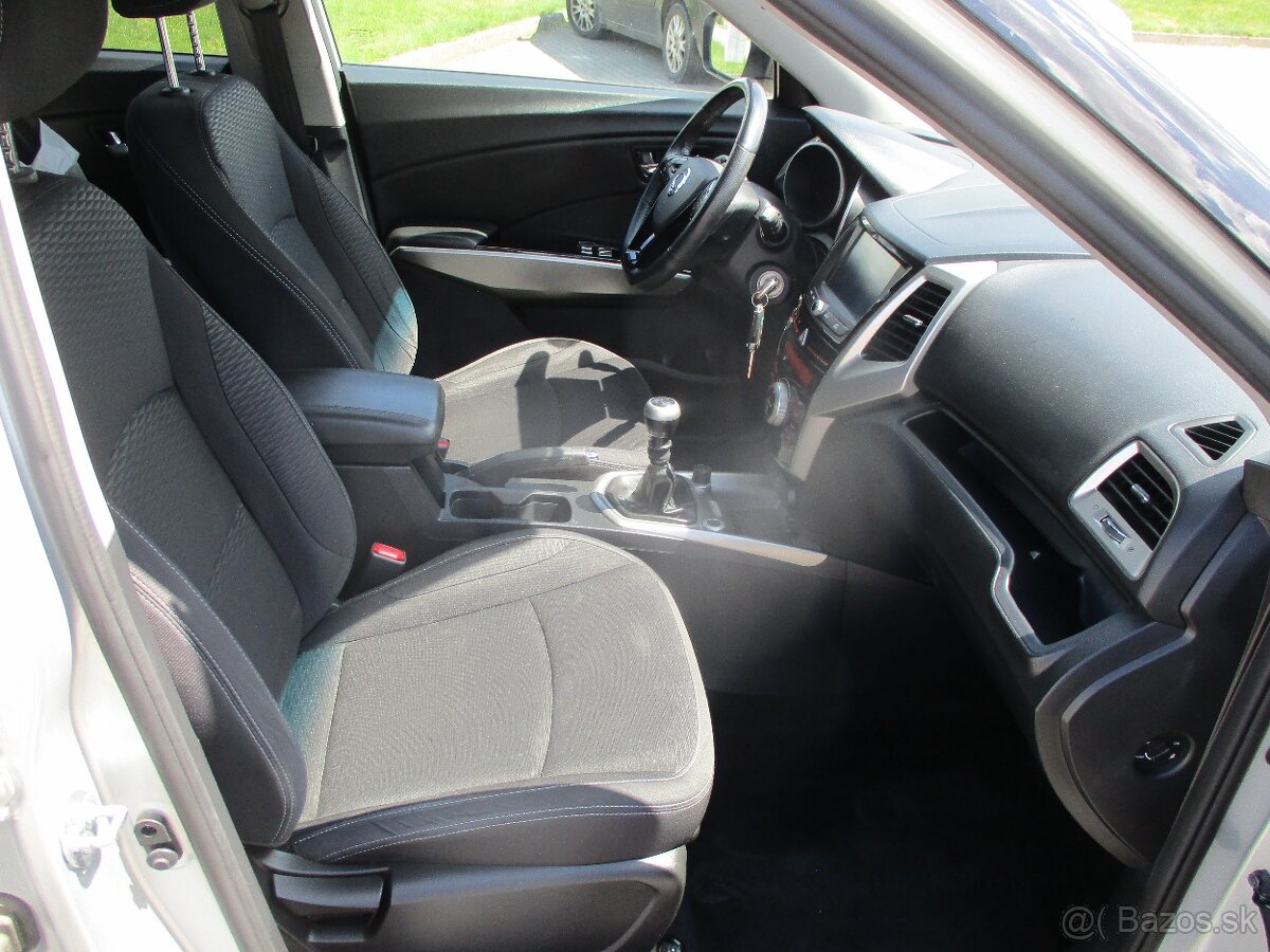 SSANGYONG TIVOLI 1,6e-XDi kamera ESP 2019 - 18