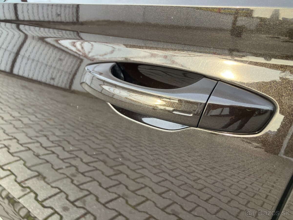 Škoda Superb Combi 2.0 TDI SCR L K 4x4 DSG 140 Kw - 18