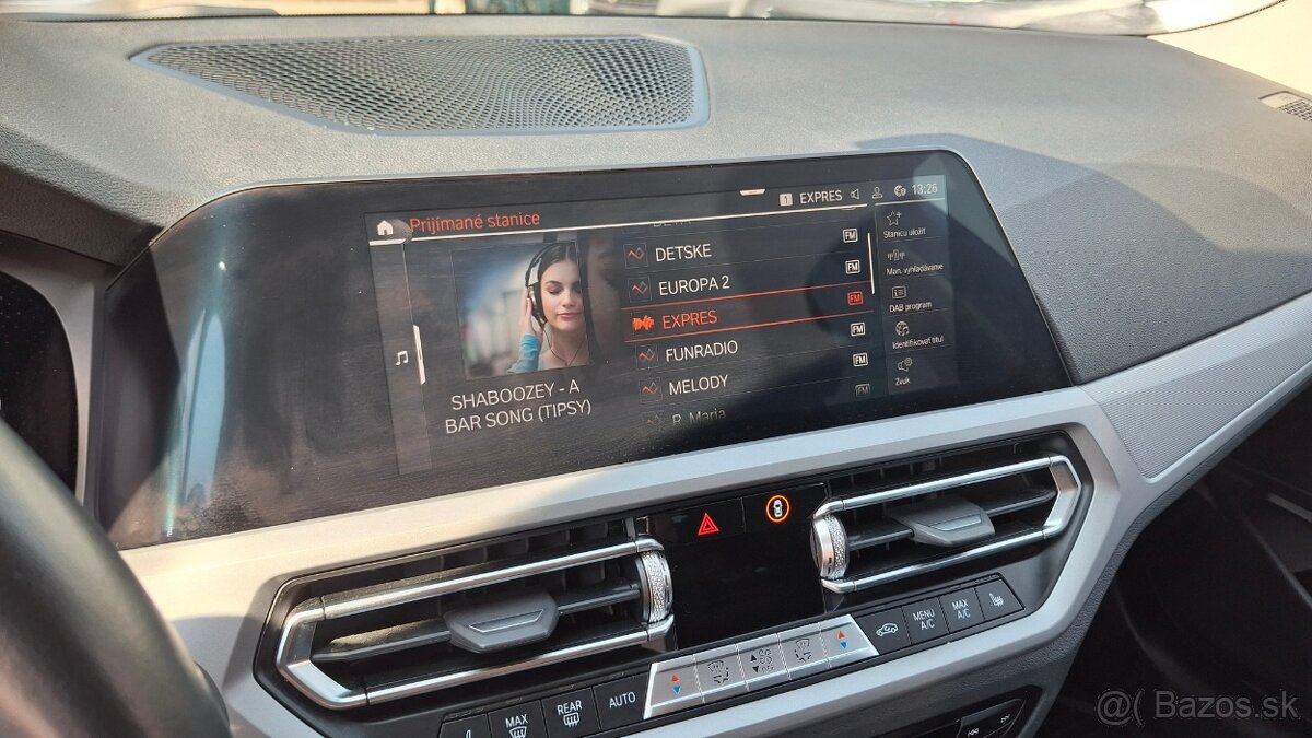 BMW Rad 3 Touring 318d mHEV A/T - 18