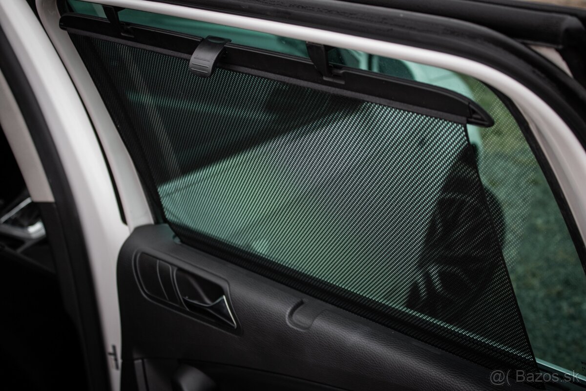 Volkswagen Passat Variant 3.2 V6 4Motion DSG - 18