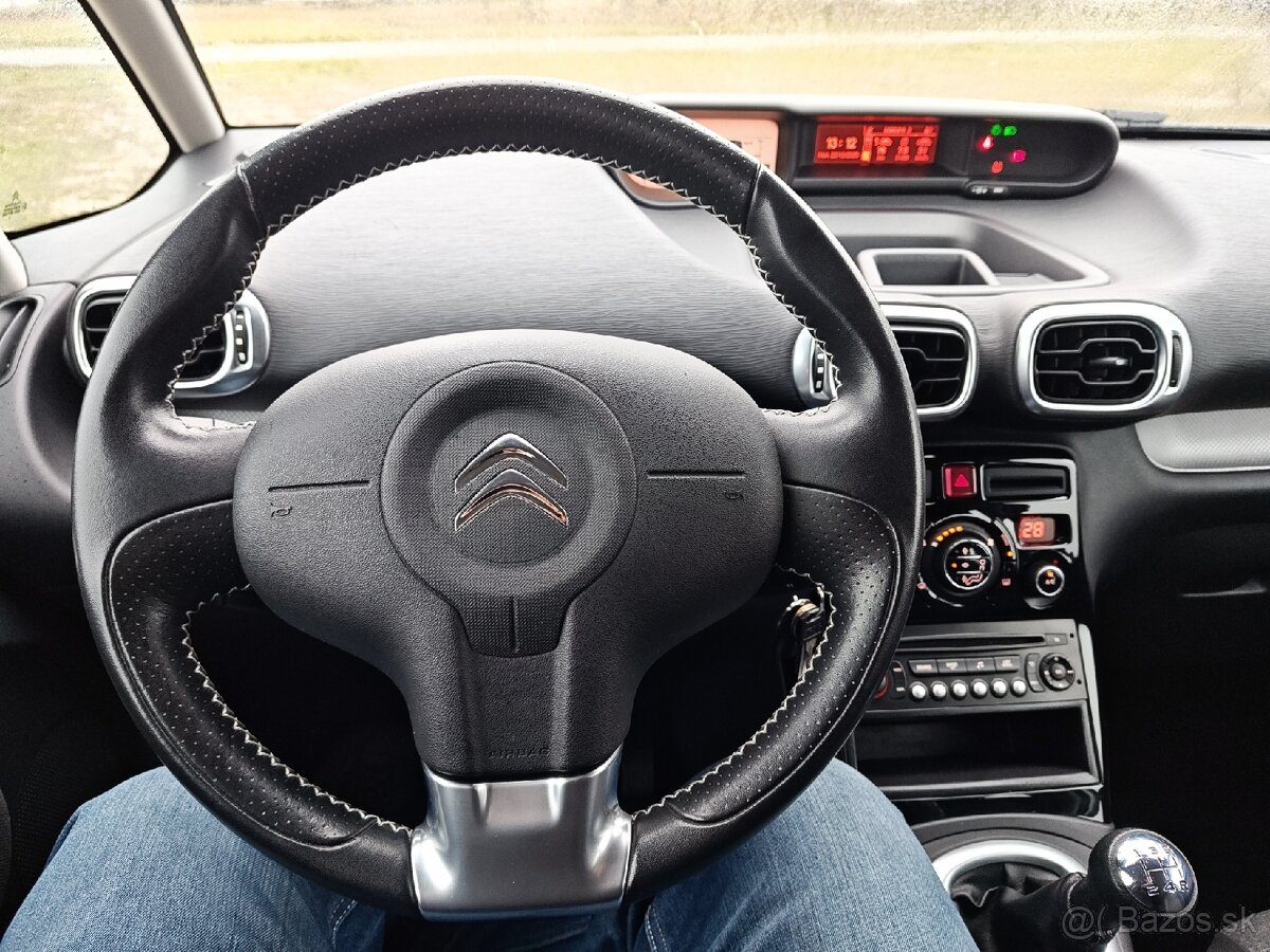 Citroen C3 Picasso 1,4benzín 77 000km r.v.2016 - 18