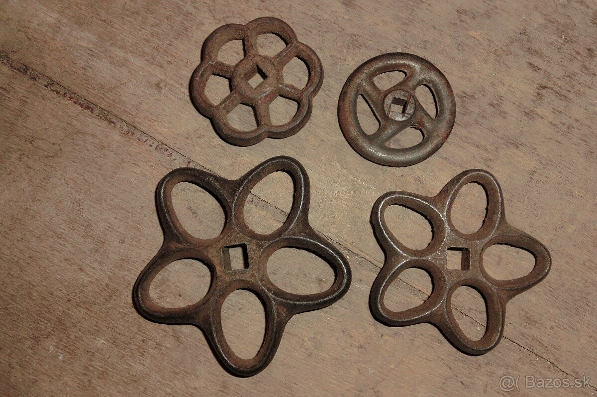 Rôzne staré retro náradie . - 18