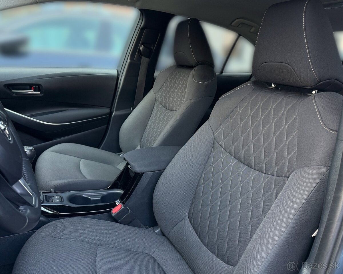 Toyota Corolla sedan 1.5 Dynamic Force Comfort - 18