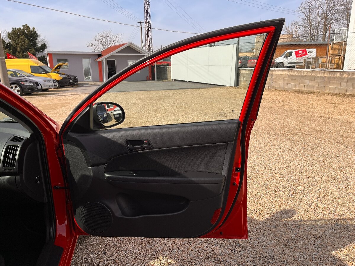 Hyundai i30, 1.6CRDI 66kw - 18