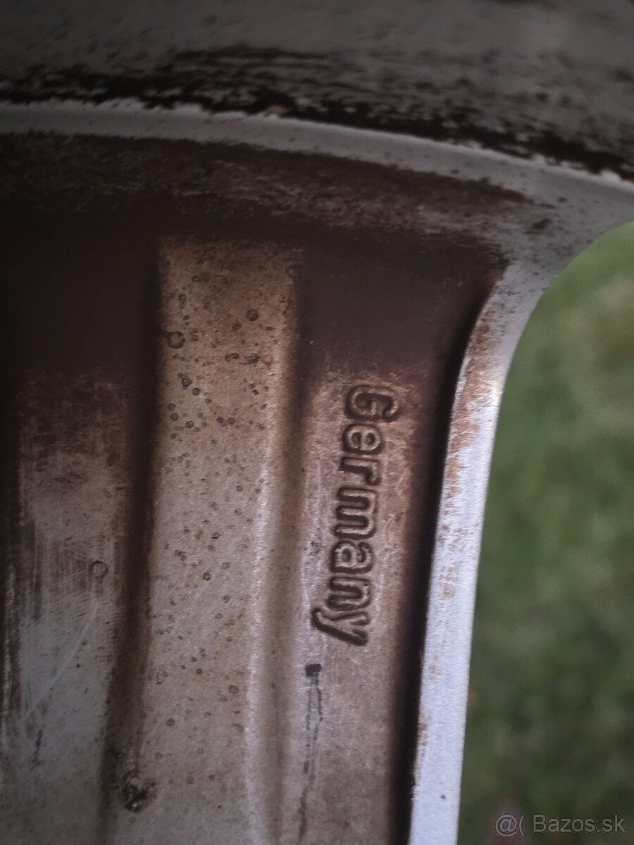 Komplet set vw T5 T6 235/55R17 - 18