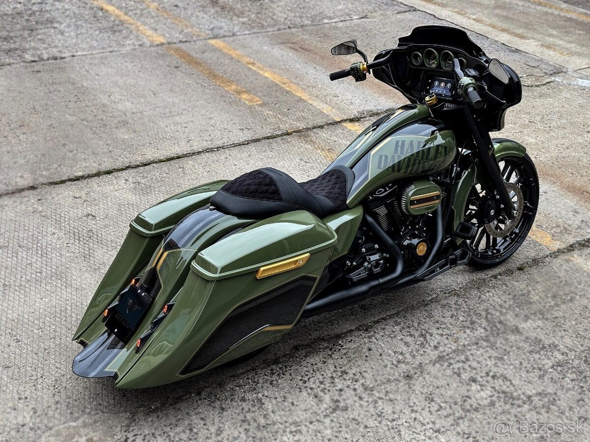 HARLEY DAVIDSON FLHXS STREET GLIDE CUSTOM SPECIAL - 18