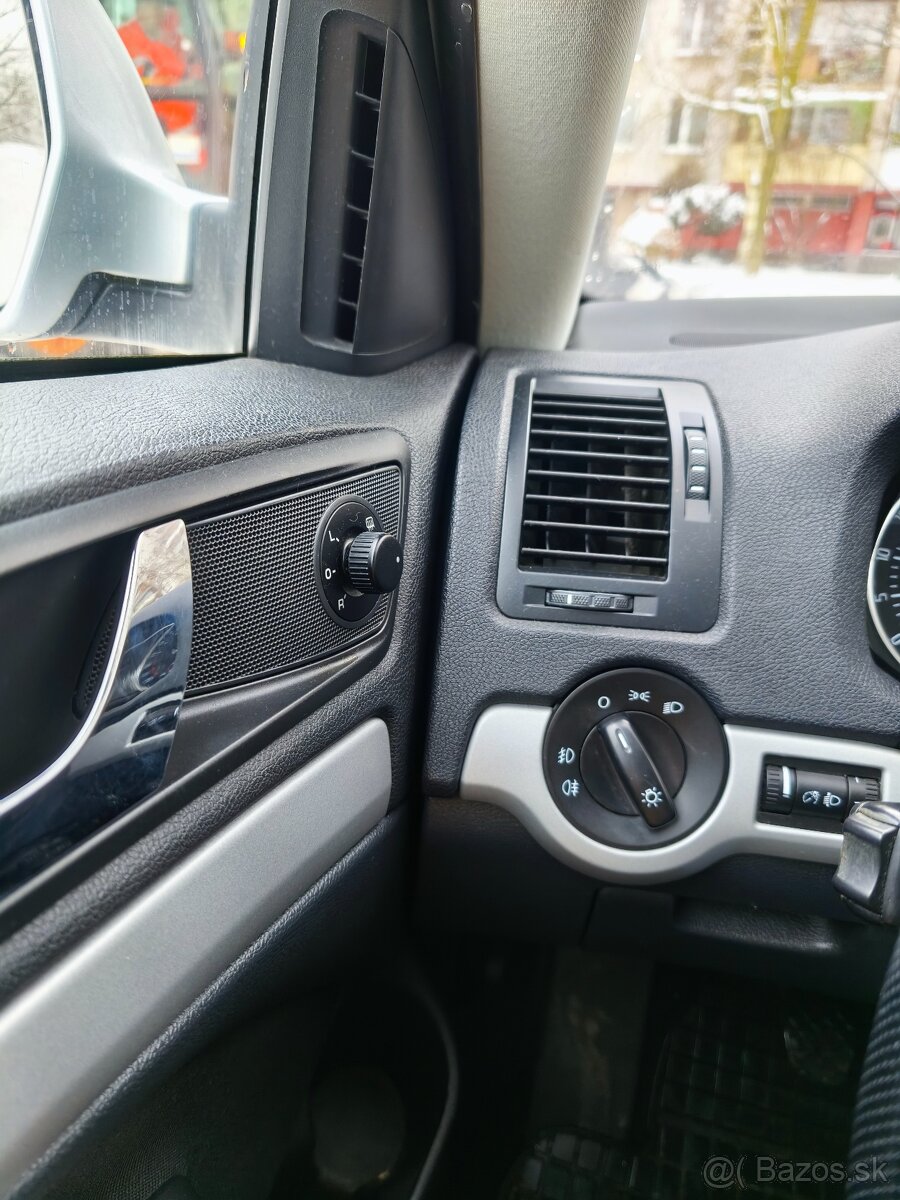 Škoda Octavia combi 2.0TDI - 18