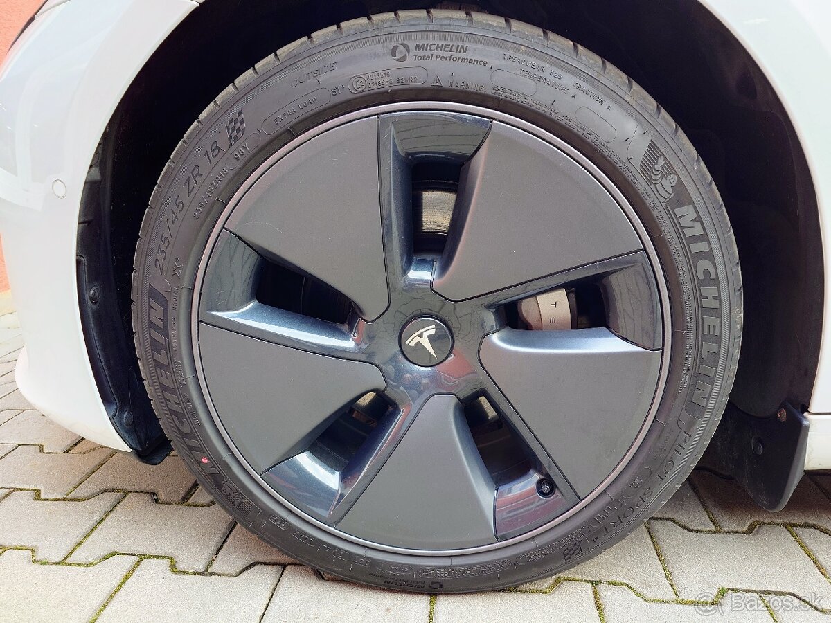 Tesla Model 3 Long Range Dual Motor 366kW SOH 92,7% (ODPOČET - 18