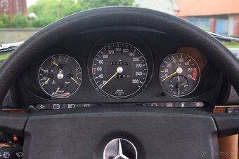 Mercedes-Benz 500SL R107 - 18